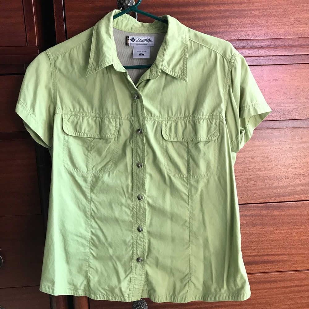 Green Columbia Outdoorsy Top